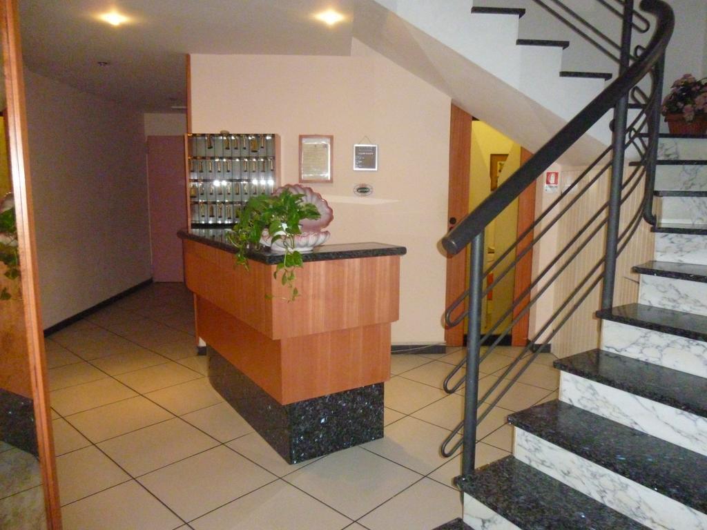 Hotel Basilea بيلاريا-إيجيا مارينا المظهر الخارجي الصورة