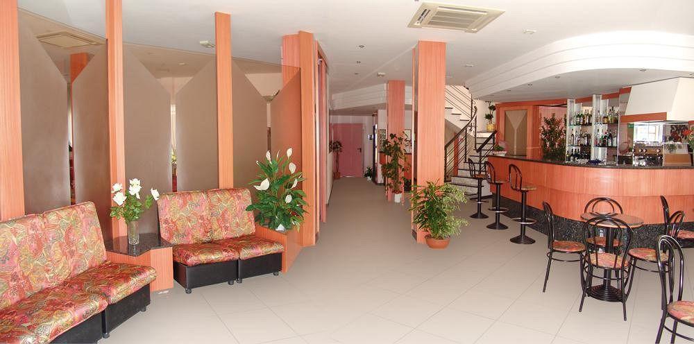 Hotel Basilea بيلاريا-إيجيا مارينا المظهر الخارجي الصورة